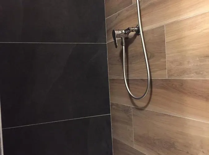 Ancienne Imprimerie Dans Le Centre Historique De Valence Apartman *