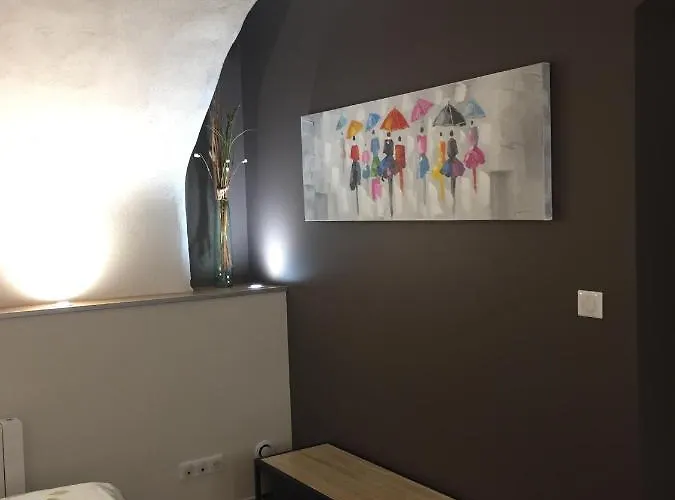 Ancienne Imprimerie Dans Le Centre Historique De Valence Valence